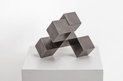 CUBECUBE 2010, Stahl patiniert, 30 &times; 30 &times; 30 cm